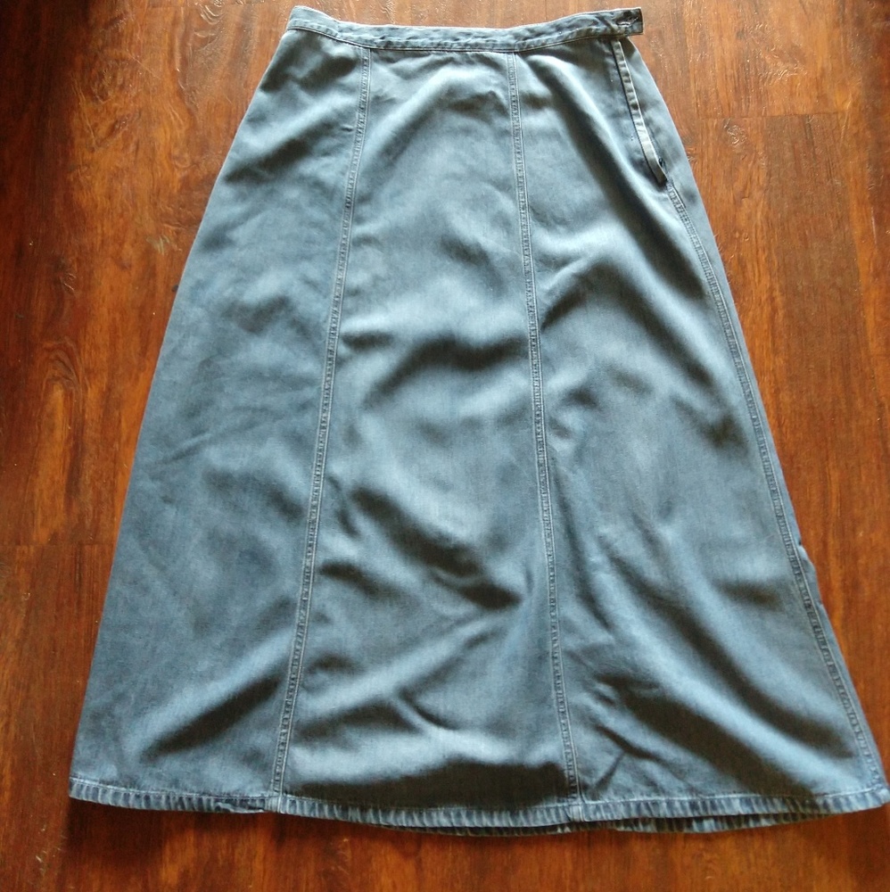 Appleseed's Retro Denim Flare skirt Size 8